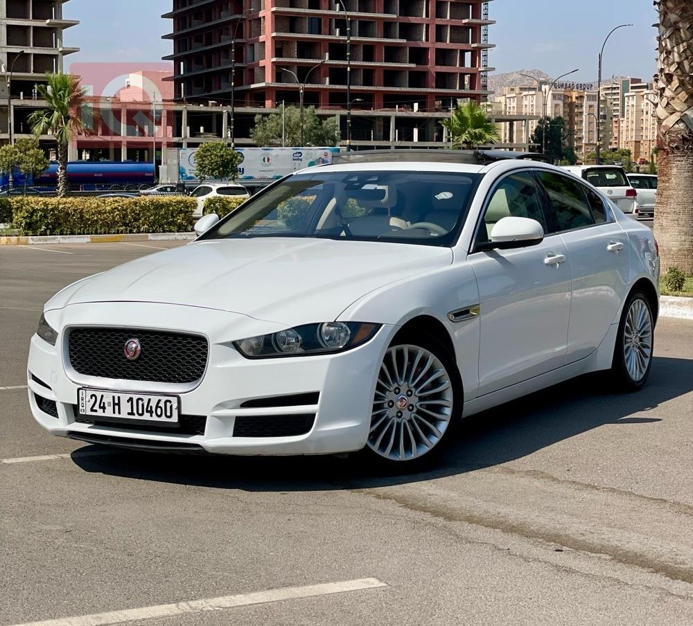 جاكوار XE